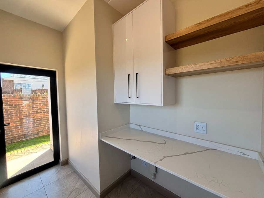 To Let 3 Bedroom Property for Rent in Helderzicht Eco Estate North West